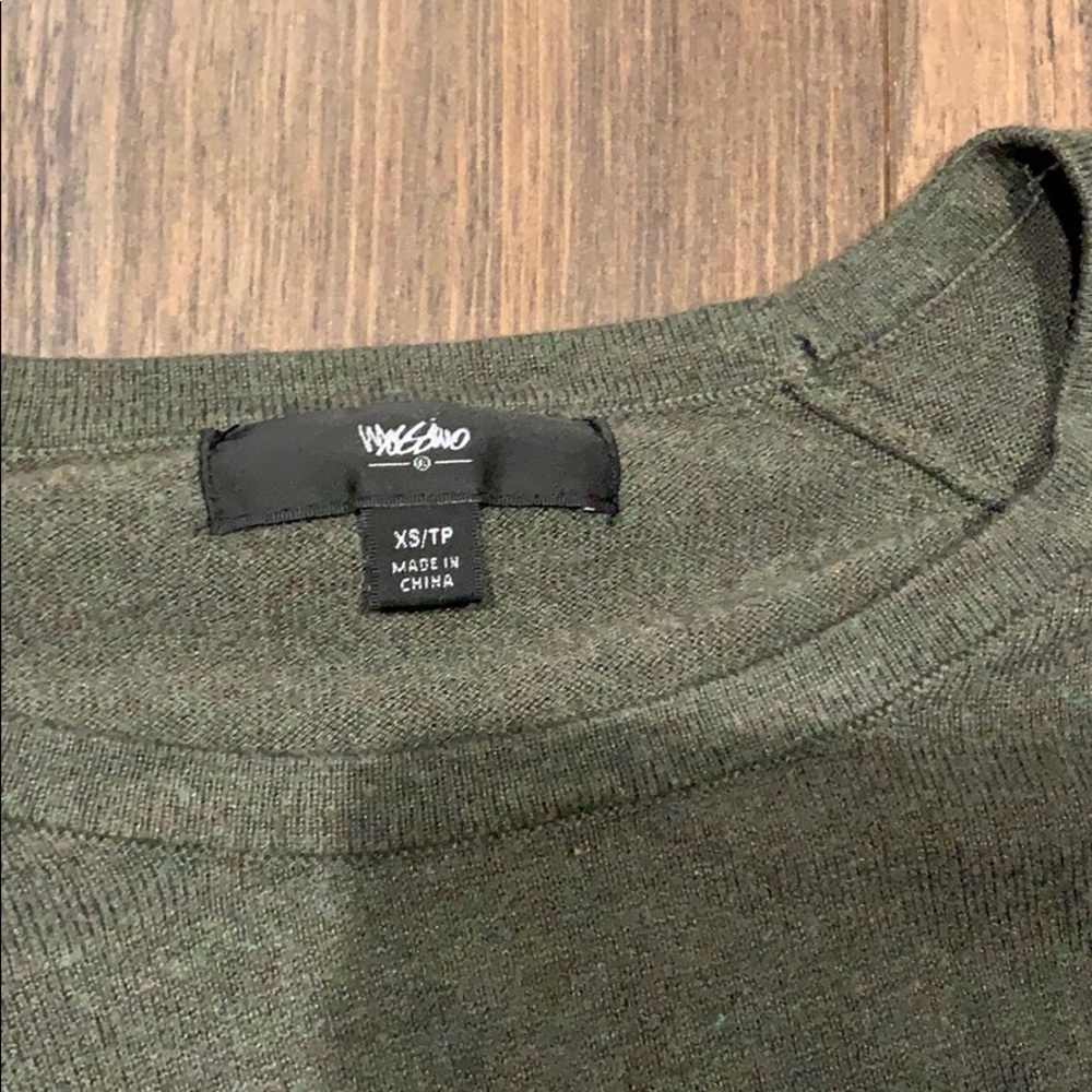 Target sweater - Picture 2 of 3